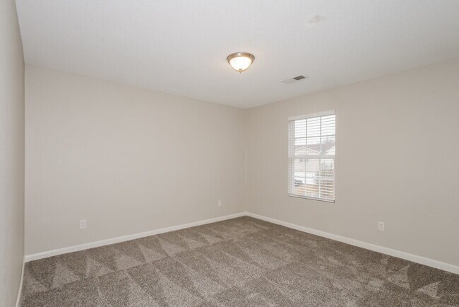 Building Photo - 9999 Chariden Dr