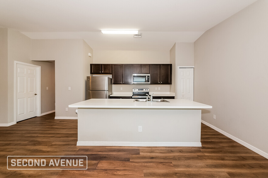 Building Photo - 8206 Latour Ave
