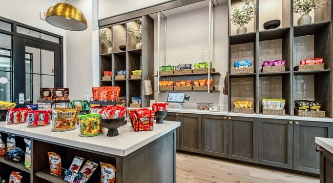 Building Photo - 1301 Leah Ave