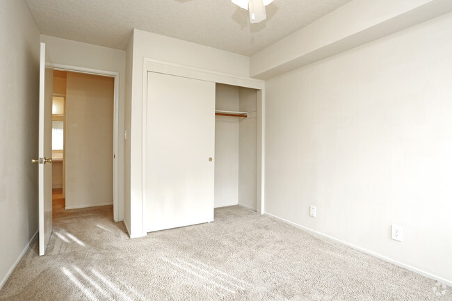 Interior Photo - Viking Park Apartments