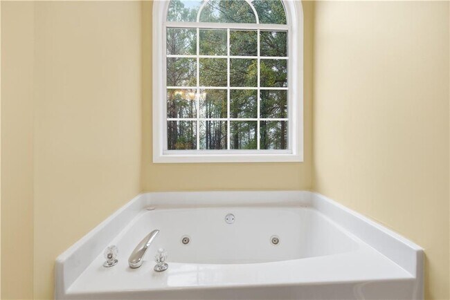 Building Photo - 796 Rock Ln