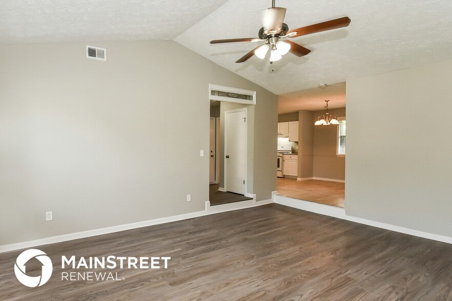 Building Photo - 8799 Parliament Pl