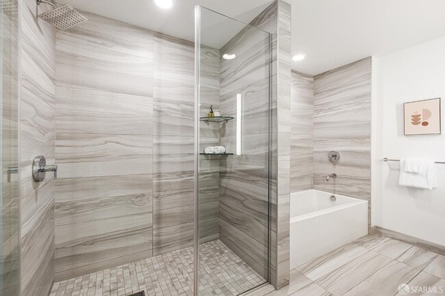 Building Photo - 201 Folsom St