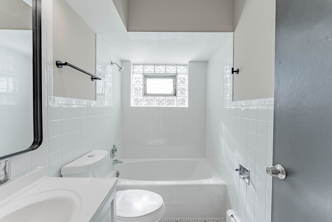Building Photo - 2036 N 72nd Ct
