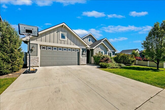 Building Photo - 18516 Smiley Peak Ave