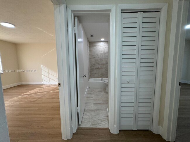 Building Photo - 7520 W 15th Ct