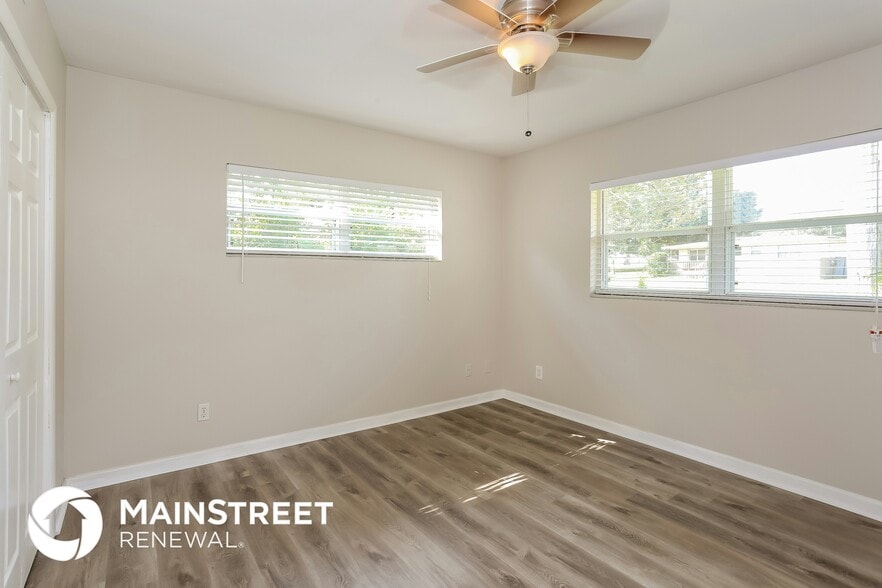 Building Photo - 1217 Brookmont Ave E