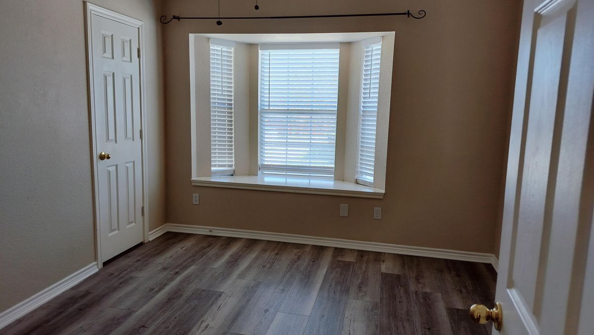 Building Photo - 8001 Case Dr