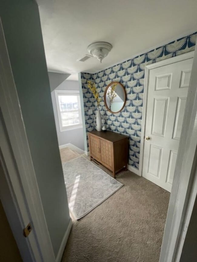 Building Photo - 10417 S Grant Ave