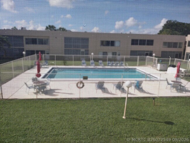 Building Photo - 3212 Strawflower Way
