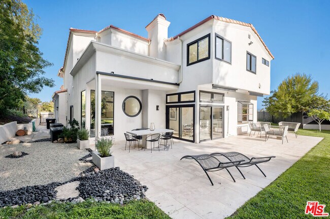 Building Photo - 23458 W Moon Shadows Dr