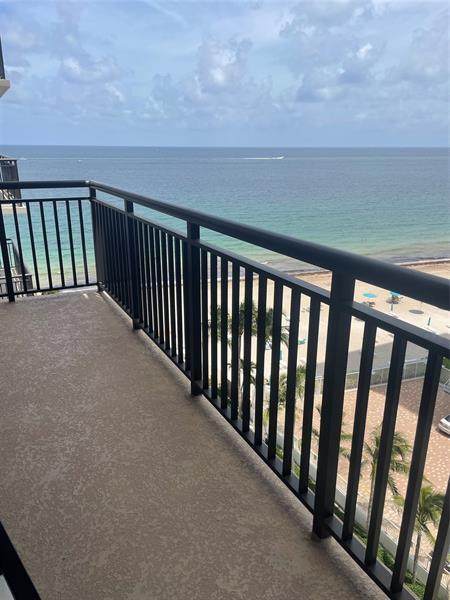 Building Photo - 3800 Galt Ocean Dr