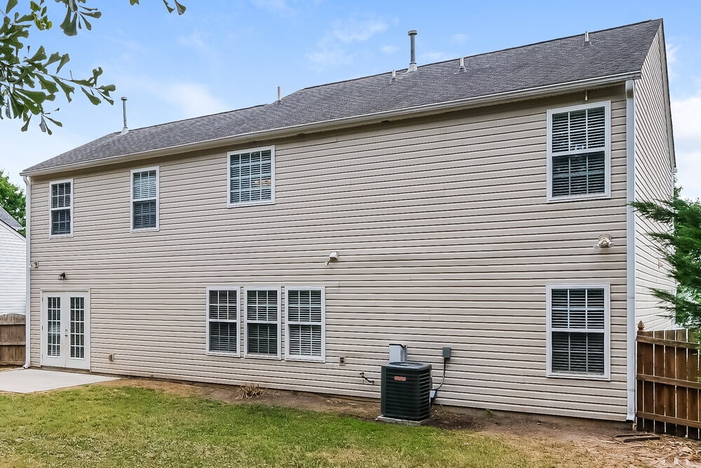 Building Photo - 1304 Ivey Pointe Dr SE