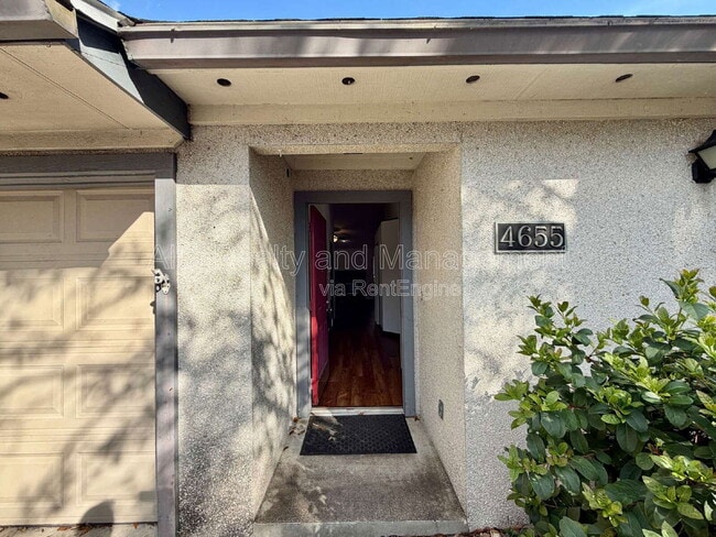 Building Photo - 4655 Trevi Dr