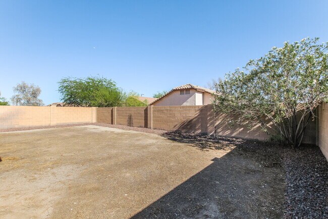 Building Photo - 22025 W Papago St