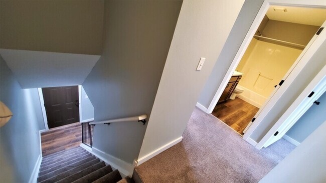 Building Photo - 414 N 18th Ave