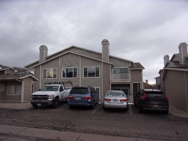 Building Photo - Canyon Ranch Condo in Gated Community.