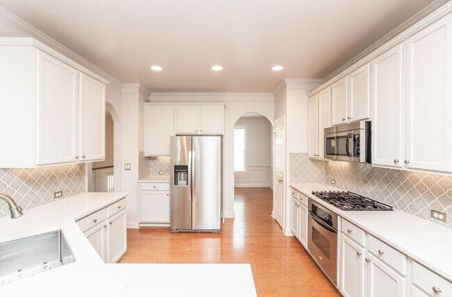 Building Photo - 2069 Cobblestone Cir NE