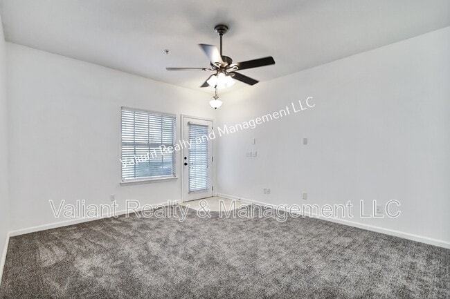 Building Photo - 575 Oakleaf Plantation Pkwy