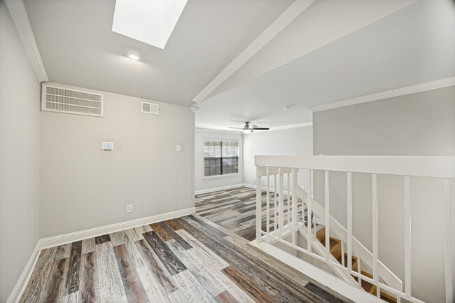 Building Photo - 5200 Martel Ave