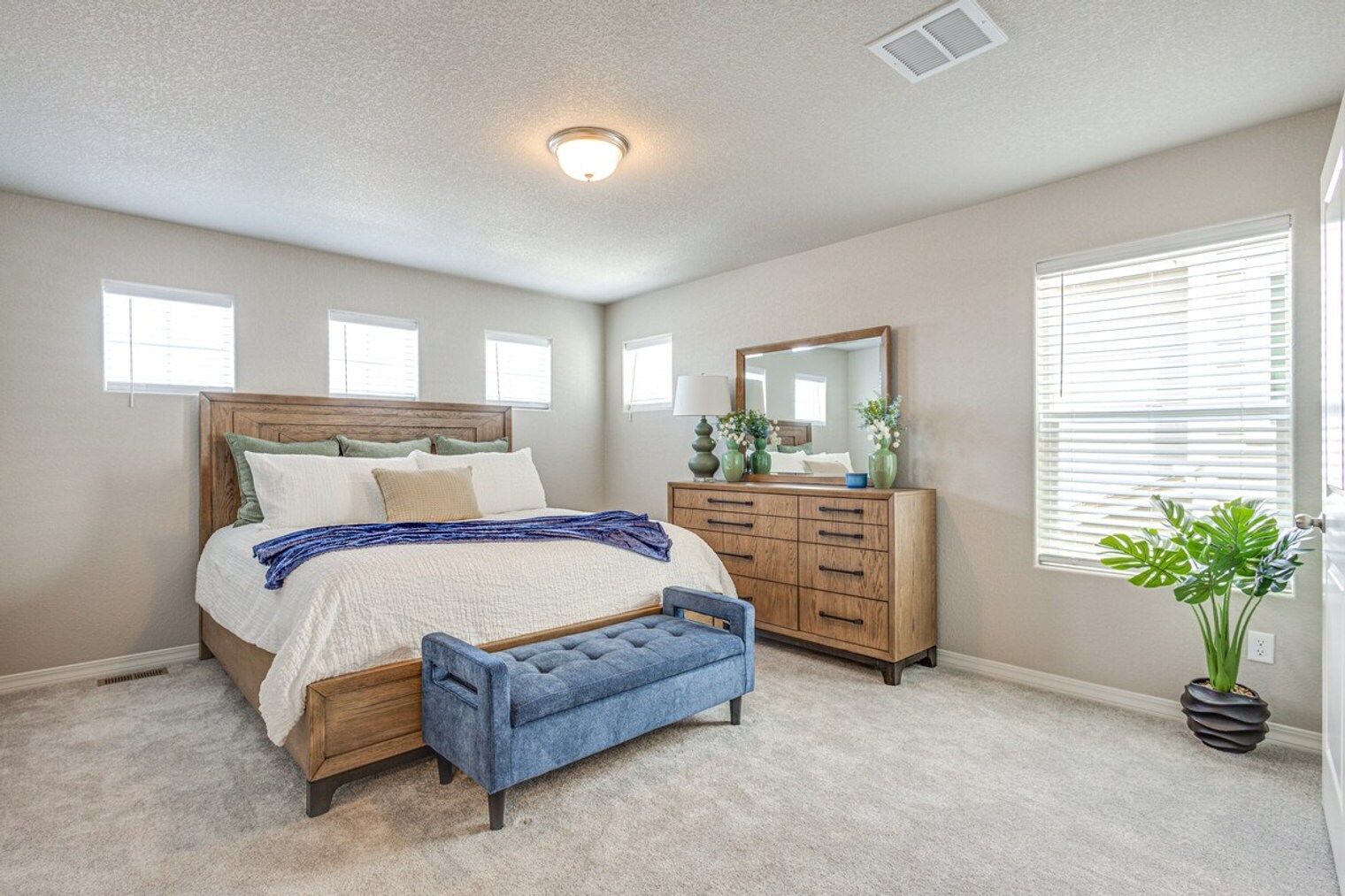 Building Photo - 8466 Blue Feather Lp