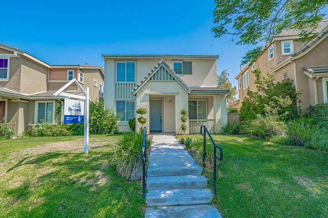 Primary Photo - Fully Furnished House - Short Term Lease -...