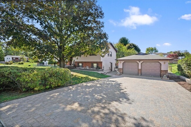 Building Photo - 8 Badami Dr