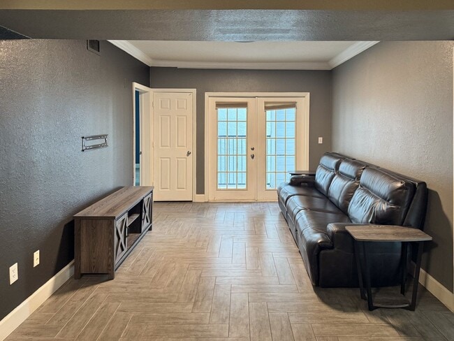 Building Photo - Corner Unit 2 bedroom 2 bathroom at The Grande Downtown