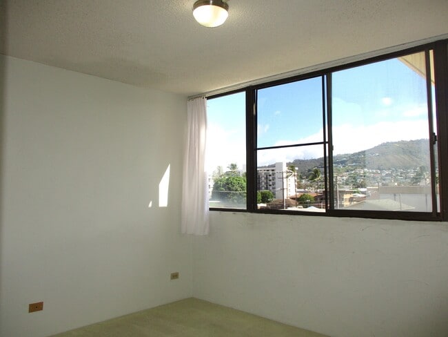 Building Photo - 739 Hausten St