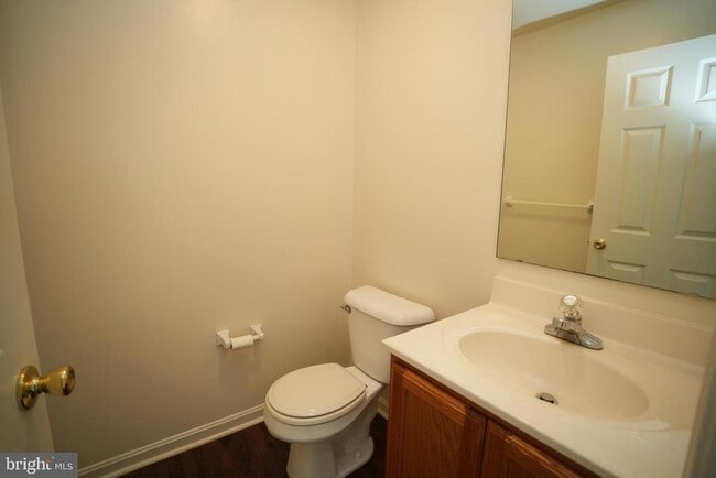 Building Photo - 45828 Wolftrap Way