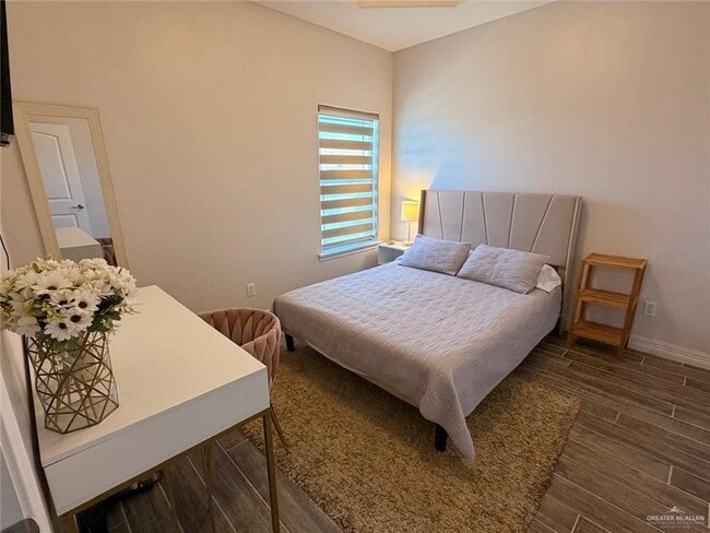 Building Photo - 5112 W Expy 83