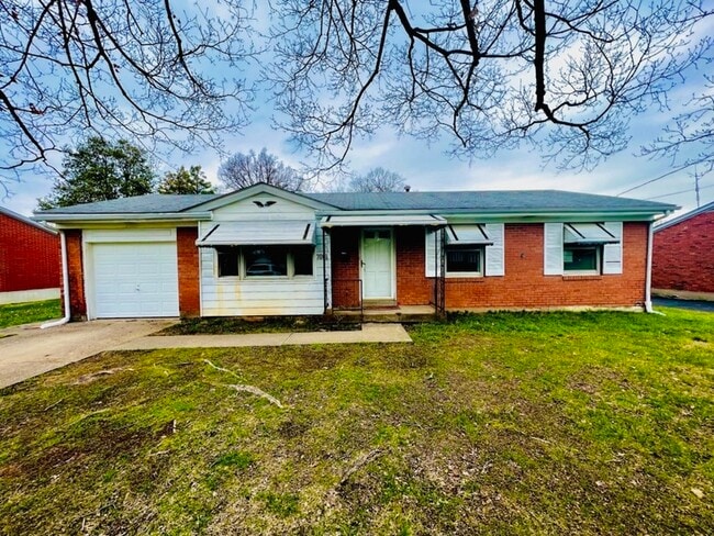 Primary Photo - 7001 Green Manor Dr