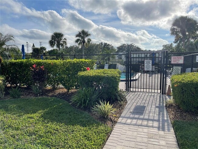 Building Photo - 112 Palmetto Ct