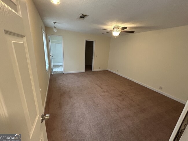 Building Photo - 201 Mt Moriah Rd