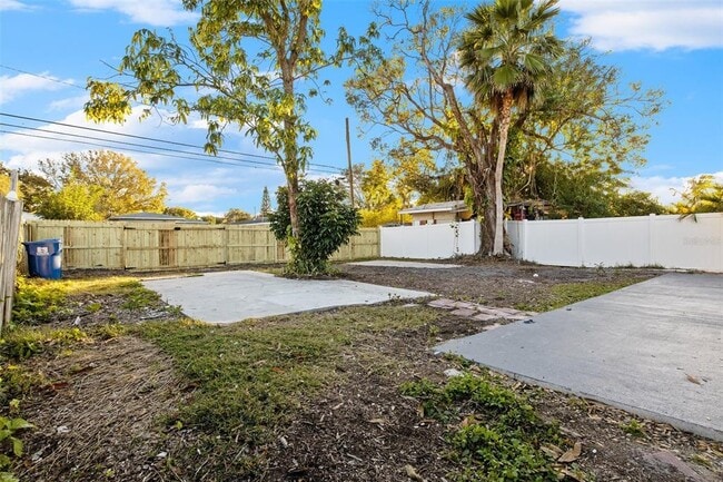 Building Photo - 5318 9th Ave N