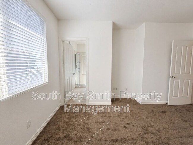 Building Photo - 84 Palos Verdes Blvd