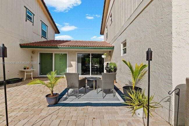 Building Photo - 4119 Coral Springs Dr
