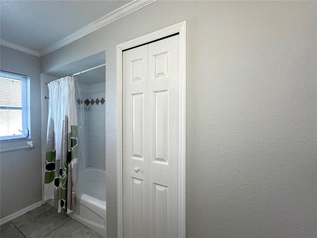 Building Photo - 73 Santarem Cir