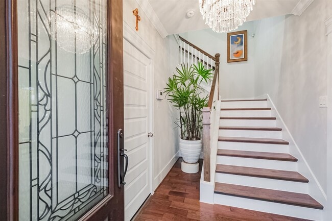 Building Photo - 809 Leavenworth Ave