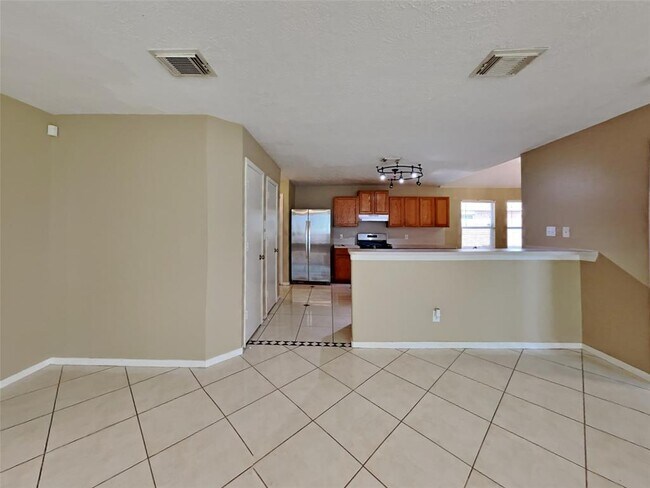Building Photo - 14851 Dorray Ln