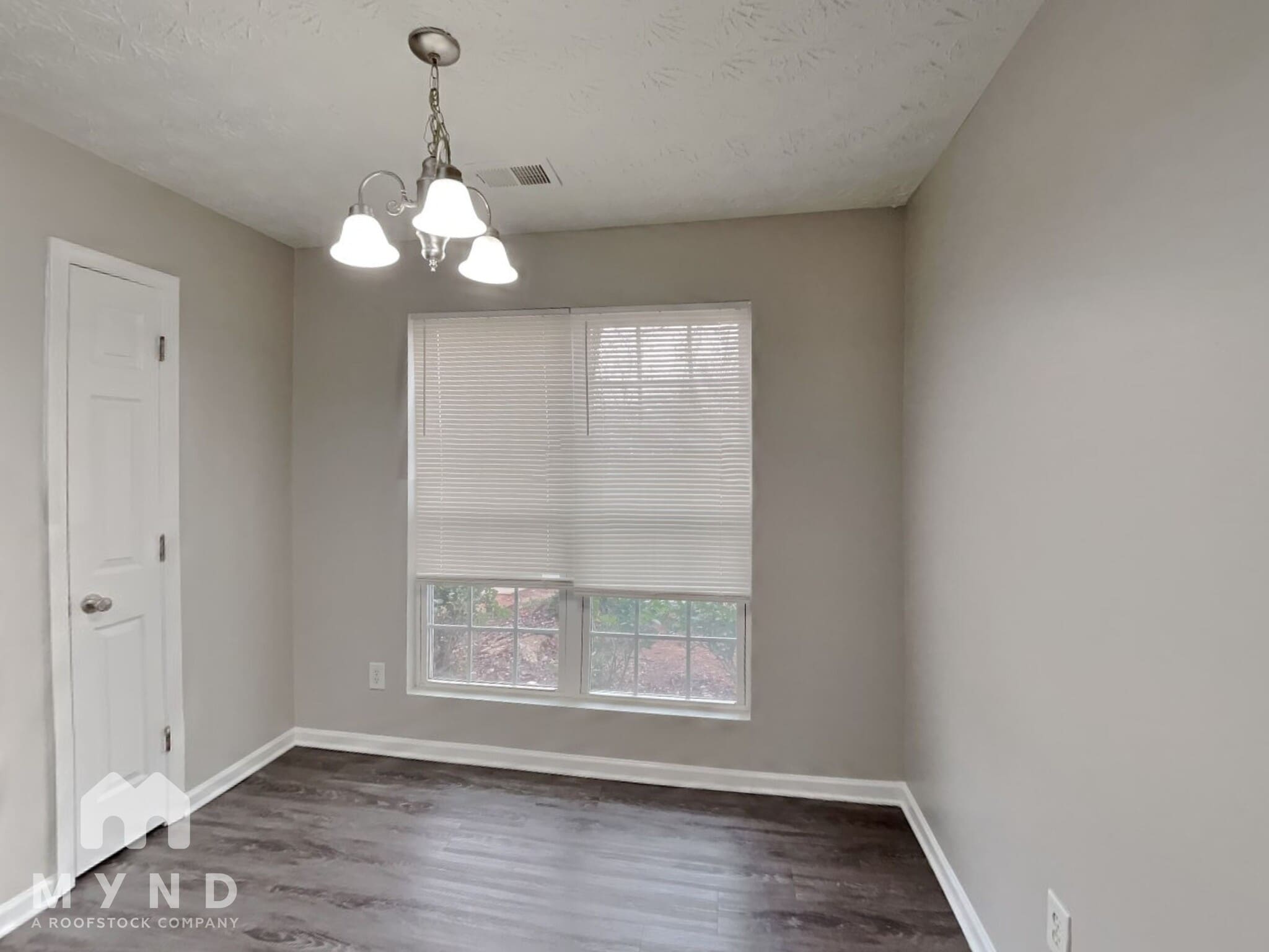 Building Photo - 1998 Grove Way