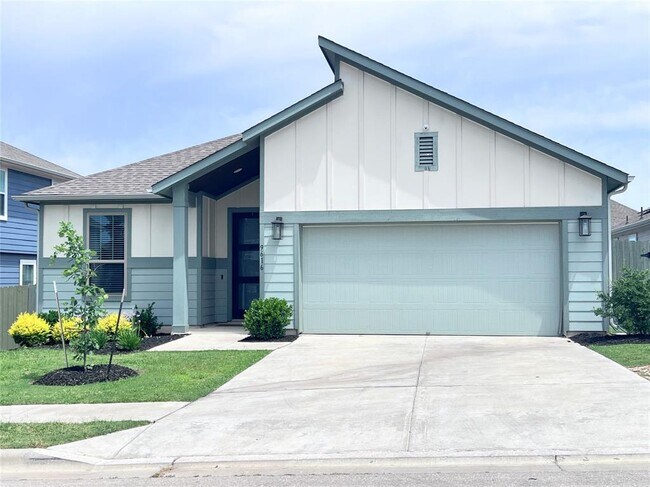 Primary Photo - 9616 Grapevine Leaf Dr