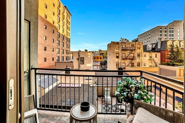 Building Photo - 4315 PARK Ave