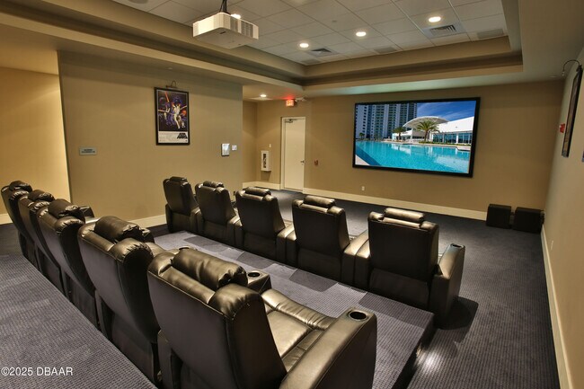 Building Photo - 231 Riverside Dr