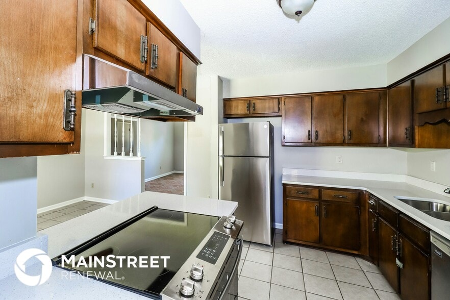 Building Photo - 4475 Window Dr