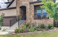 Building Photo - 15621 Cabrillo Way