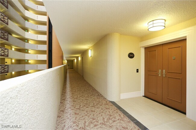 Building Photo - 4041 Gulf Shore Blvd N