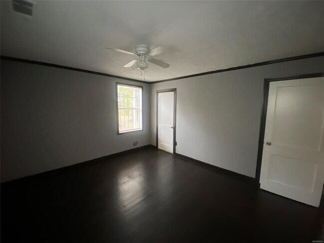 Building Photo - 3577 Whiting Ave