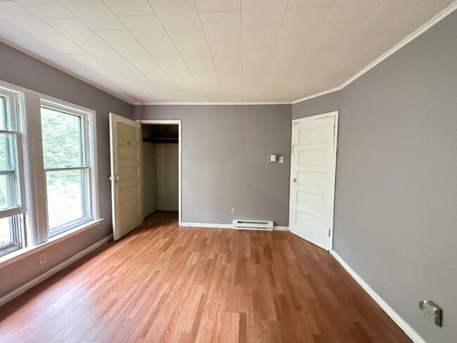 Building Photo - 213 Fletcher Ave