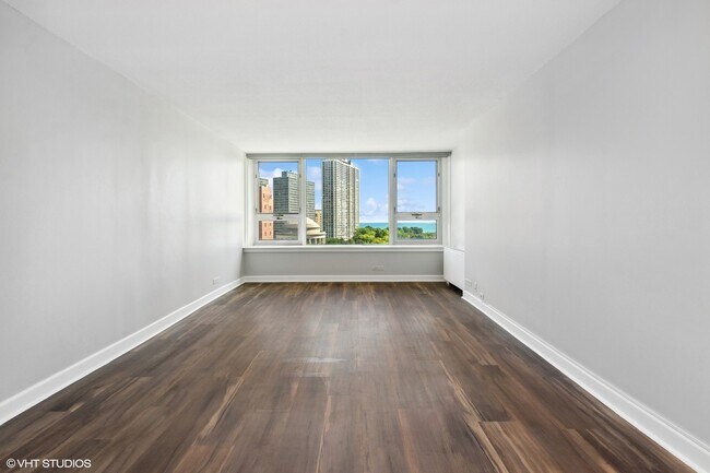 Building Photo - 2728 N Hampden Ct